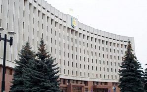 В Івано-Франківську скоротять 50 працівників виконкому і директорів департаментів міськради