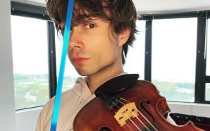 Нове звучання Stefania: Олександр Рибак зіграв на скрипці пісню Kalush…