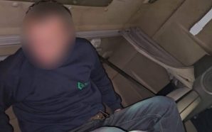 У «Ягодині» прикордонники виявили чоловіка, який сховався у вантажівці з…