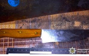 На Івано-Франківщині чоловік ударив ножем сусіда через побутовий конфлікт