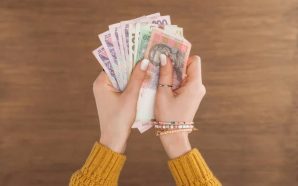 6 тисяч за сесію: студентка і працівник університету потрапили під…
