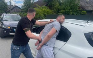 Обіцяв допомогти із втечею за 13500 доларів: на Львівщині прикордонники…