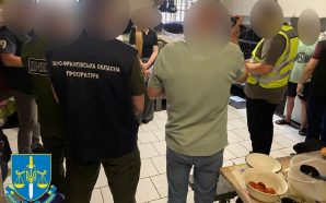 Наркотики у колонії: на Франківщині викрили злочинну схему постачання до…