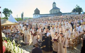 Молитва за Україну і благословення ЗСУ: Патріарша проща зібрала вірян…