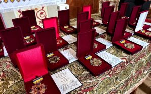 На Франківщині вшанували загиблих військових: родини отримали посмертні нагороди