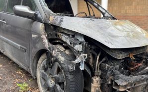 На Прикарпатті поліцейські затримали чоловіка, який палив авто на замовлення…