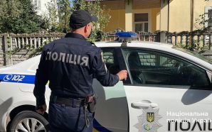 В Івано-Франківську невідомий чоловік побив двох підлітків