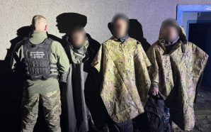 Планували незаконно перетнути кордон: на кордоні з Молдовою прикордонники затримали…