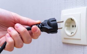 Українців просять економити електроенергію