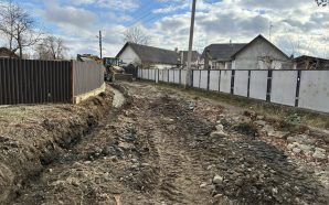 У Тисменичанах облаштовують систему водовідведення