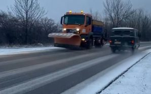 На Франківщині працює снігоочисна техніка