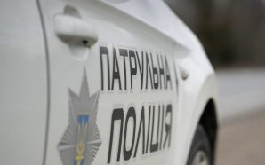 Без права керування і напідпитку: у Франківську патрульні зупинили водійку 