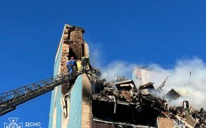 Під завалами будинку в Тернополі знайшли живим 20-річного хлопця