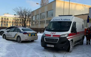 У Києві учень напав з ножем на вчительку та однокласника