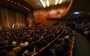 Президент України відзначив акторів Івано-Франківського театру