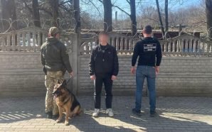 Біля кордону зі Словаччиною затримали іноземця 