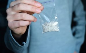 Фасував і продавав: мешканця Прикарпаття судитимуть за збут психотропів