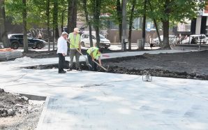 У Франківську на Чорновола будують зелений сквер на місці колишньої&hellip;